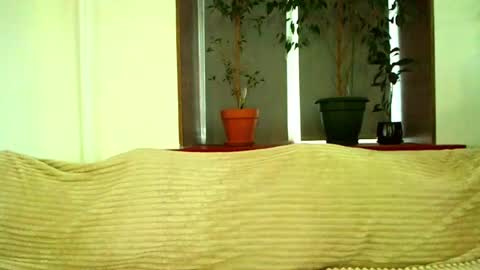 Cute face online show from February 22, 2:39 am