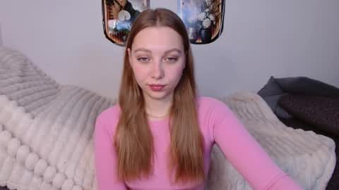 love bella  online show from April 10, 12:16 am