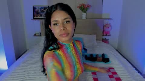 Snapshot of love_cameron chatting on February 19, 12:50 am Cam online show from February 19, 12:50 am