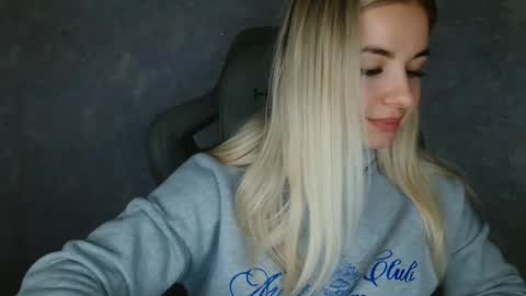 Megane online show from March 4, 5:56 pm