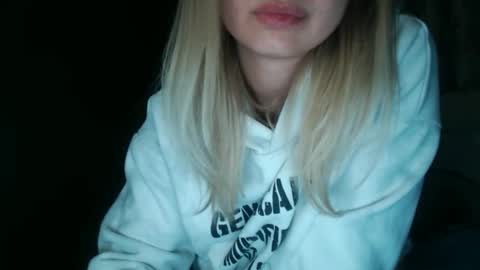 Megane online show from February 1, 9:02 pm