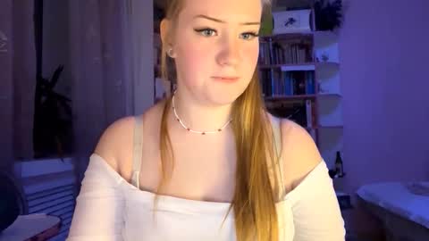 Snapshot of love_haven chatting on September 21, 10:22 pm Megan online show from September 21, 10:22 pm