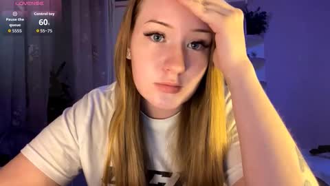 Snapshot of love_haven chatting on September 26, 5:06 pm Megan online show from September 26, 5:06 pm