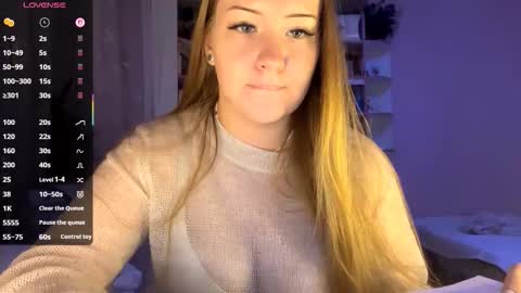 Snapshot of love_haven chatting on September 30, 4:12 pm Megan online show from September 30, 4:12 pm