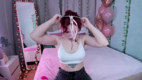 Lola online show from February 25, 1:30 am