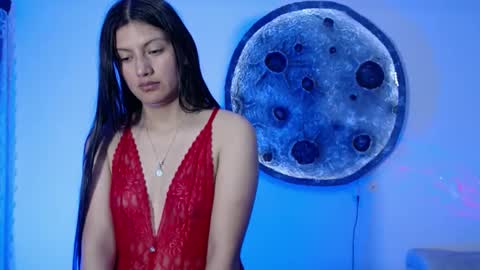 Snapshot of love_oftwo chatting on February 14, 10:47 pm Melisa Emily online show from February 14, 10:47 pm