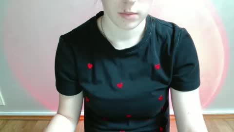 Vivian online show from December 20, 12:23 pm