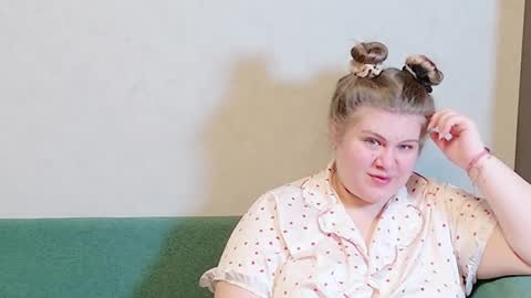 Ally online show from December 10, 1:22 pm