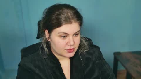 Snapshot of love_wiggy18 chatting on April 30, 7:25 am Ally online show from April 30, 7:25 am
