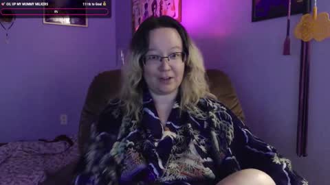 love_you_julia online show from September 24, 3:32 am