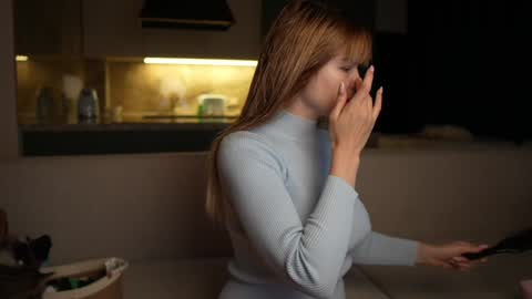 love you to123 online show from September 28, 5:02 am