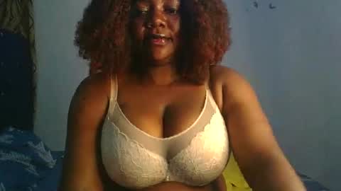 Snapshot of lovecumsluttie chatting on October 9, 8:29 pm mila online show from October 9, 8:29 pm