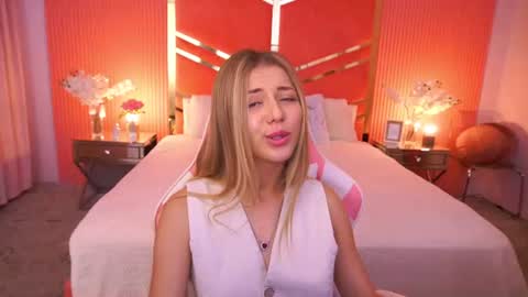 loveedove online show from June 12, 6:34 am