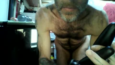 Snapshot of lovefeetcams27 chatting on January 1, 8:24 am lovefeetcams27 online show from January 1, 8:24 am
