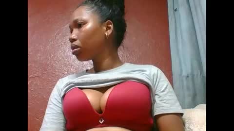 loveinlife750427 online show from September 14, 5:28 am