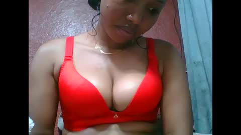 loveinlife750427 online show from September 22, 6:04 am