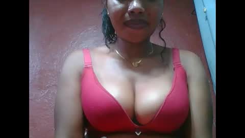 loveinlife750427 online show from November 21, 6:34 am