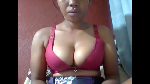 loveinlife750427 online show from February 15, 1:20 pm