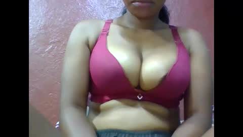 loveinlife750427 online show from February 22, 3:40 am