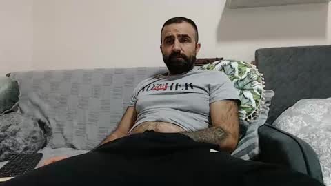 loveivat80 online show from December 7, 6:15 pm