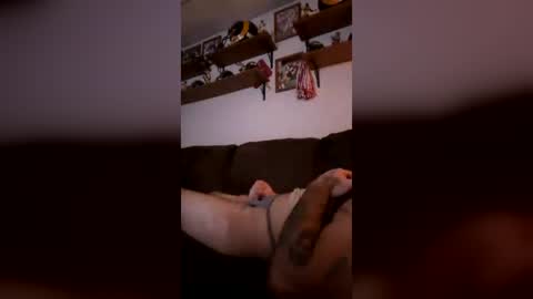 lovelacejustin50 online show from July 6, 3:03 am