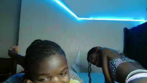 Snapshot of lovelent_shaz chatting on February 20, 4:29 pm Shaz online show from February 20, 4:29 pm
