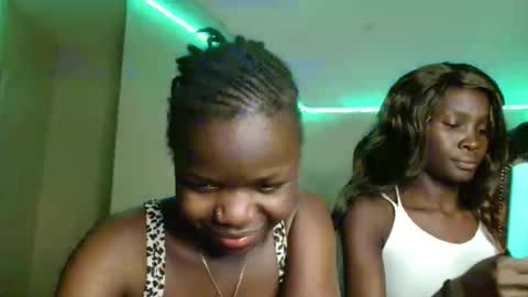 Snapshot of lovelent_shaz chatting on February 27, 9:15 pm Shaz online show from February 27, 9:15 pm