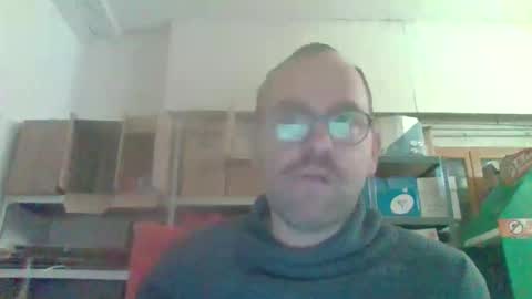 Snapshot of lovelick007 chatting on December 27, 9:28 am lovelick007 online show from December 27, 9:28 am