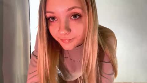 Ella online show from October 16, 6:03 am