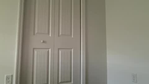 Snapshot of lovellly_ chatting on November 17, 3:29 pm Love online show from November 17, 3:29 pm