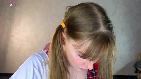 Snapshot of lovelly_molly chatting on April 27, 5:44 pm Molly online show from April 27, 5:44 pm