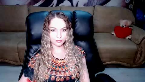 private open online show from April 22, 4:41 pm