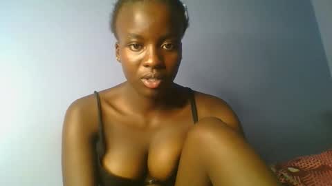 Snapshot of lovely_choco chatting on February 17, 1:35 am Choco online show from February 17, 1:35 am