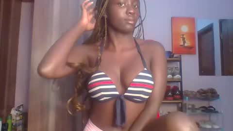 Snapshot of lovely_choco chatting on April 4, 9:34 pm Choco online show from April 4, 9:34 pm