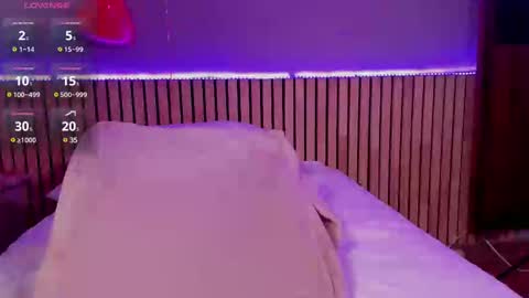 Emma online show from February 15, 3:39 pm