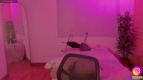 Emma online show from May 7, 1:16 pm