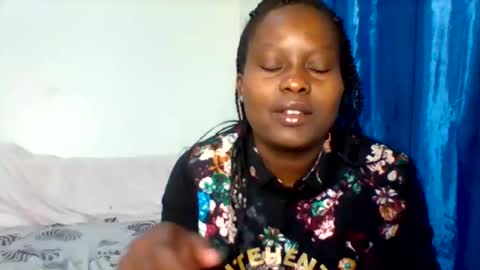 Snapshot of lovely_goodness chatting on December 14, 4:56 am enid online show from December 14, 4:56 am