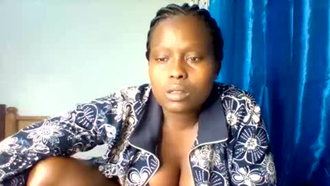 Snapshot of lovely_goodness chatting on January 8, 1:41 pm enid online show from January 8, 1:41 pm