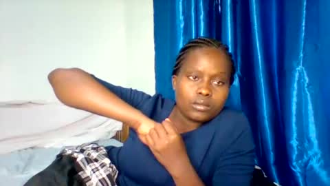 Snapshot of lovely_goodness chatting on January 13, 2:11 pm enid online show from January 13, 2:11 pm