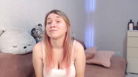 Lovely Hayley online show from November 4, 10:31 pm