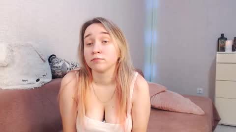 Lovely Hayley online show from November 25, 10:54 pm