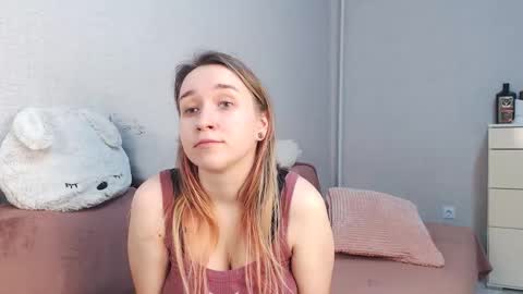 Lovely Hayley online show from February 7, 8:56 pm