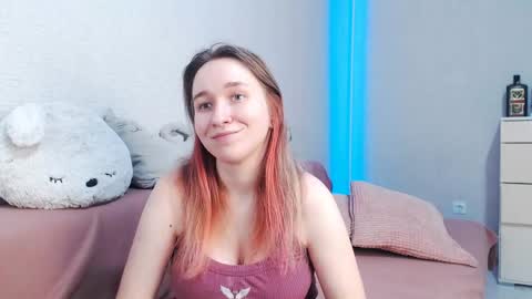 Lovely Hayley online show from April 16, 9:50 pm