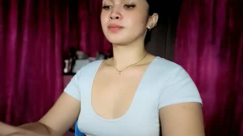 LOVE online show from May 25, 11:33 pm
