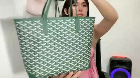 Maria online show from April 8, 11:10 am