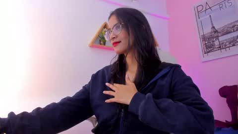Snapshot of lovely_oliviaa chatting on June 6, 11:48 am Olivia online show from June 6, 11:48 am