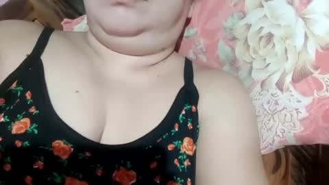 Snapshot of lovely_orchid chatting on January 19, 5:18 pm lovely_orchid online show from January 19, 5:18 pm