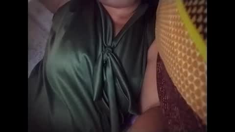 lovely_orchid online show from January 18, 7:56 am