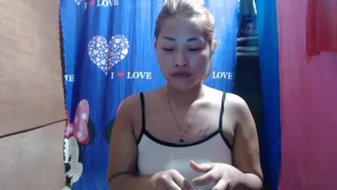 Snapshot of lovely_singlemom chatting on August 7, 11:18 pm ask me dear online show from August 7, 11:18 pm