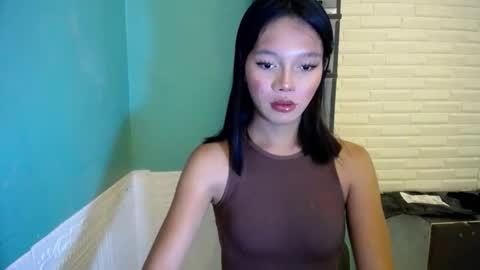 Snapshot of lovely_thea_xoxo chatting on April 28, 5:51 pm Thea online show from April 28, 5:51 pm